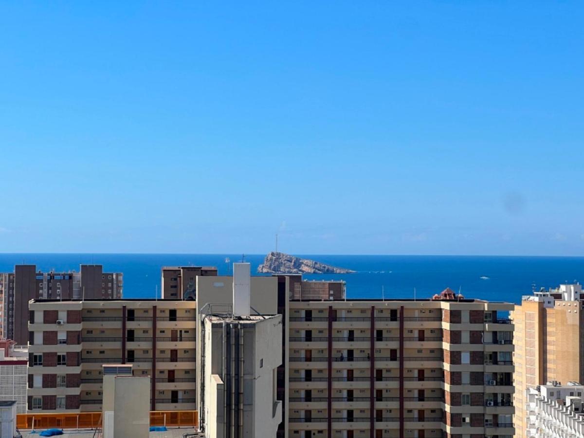 Gemelos 22-2-24 Benidorm Exterior foto